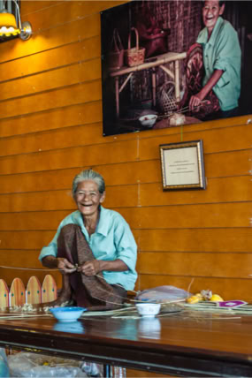 Fotoreportaż - Przy pracy. Fotografie ludzi przy pracy.