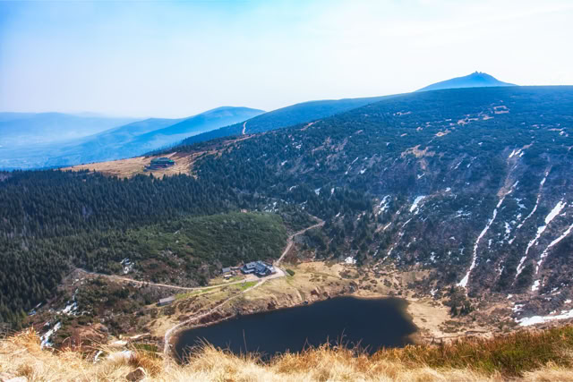 Fotoreportaż - Krajobrazy, przyroda na świecie. Widok na Karkonosze.