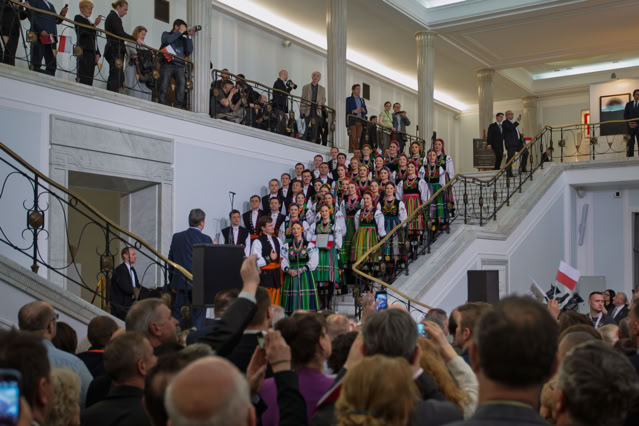 Fotoreportaż - Nasze zachowania. Zachowania na ulicy. Street photography.