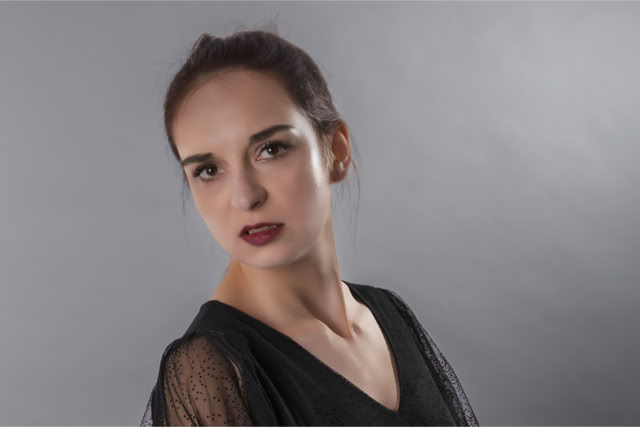 Portretowa Sesja Fotograficzna. Kobieca sesja zdjęciowa. Portret Kobiety.